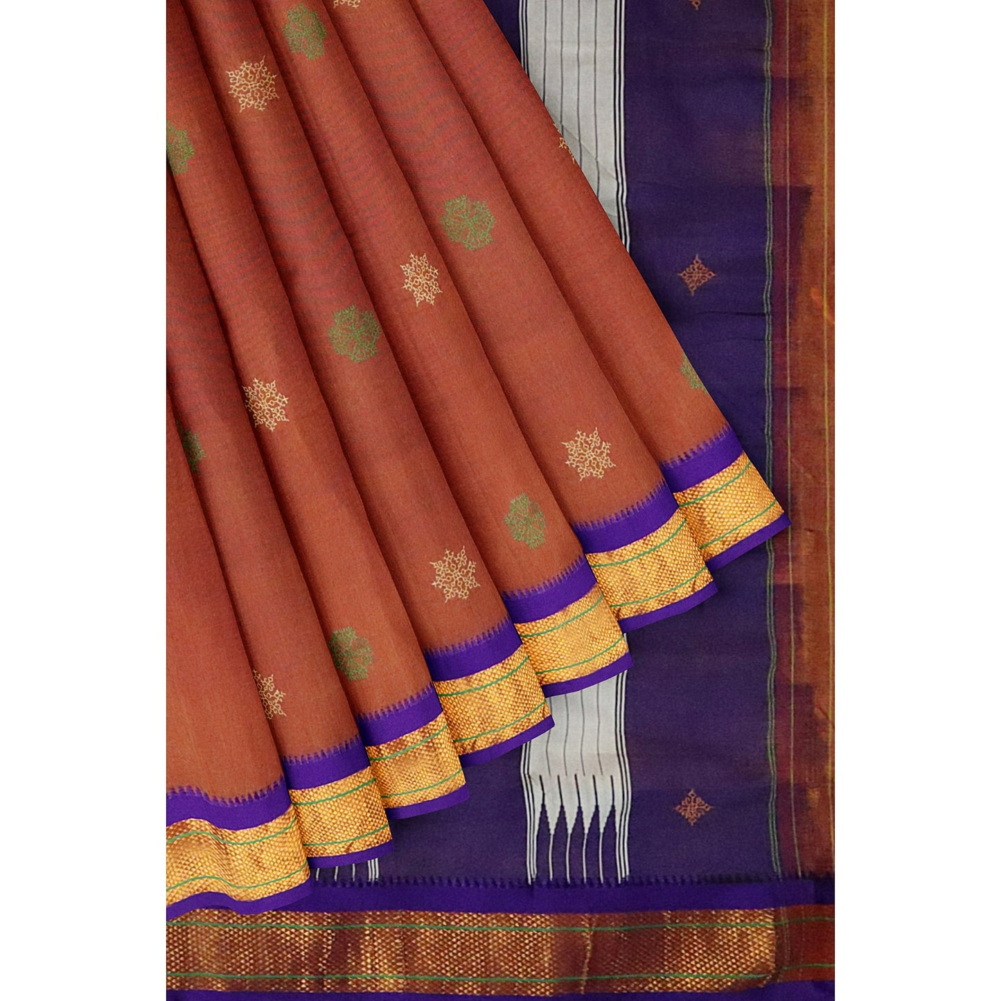 Ilkal Pure Cotton Hand Embroidery/100%Kasuti Saree